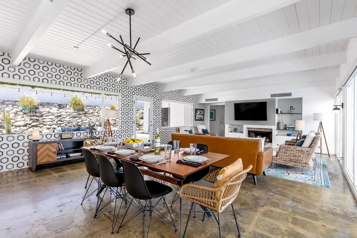 Hilltop Haven By Acme House Company Palm Springs Villa